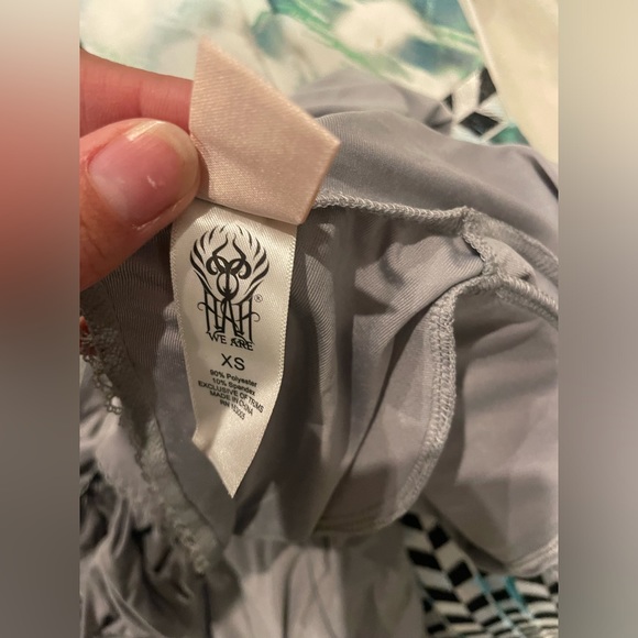 WE ARE HAH OPEN BACK DRESS SIZE XS IN GREY - Picture 4 of 10